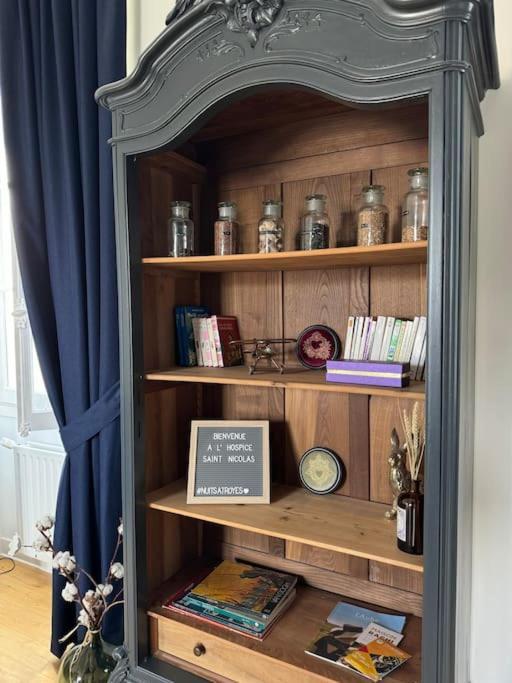 Hospice St Nicolas Troyes Bagian luar foto
